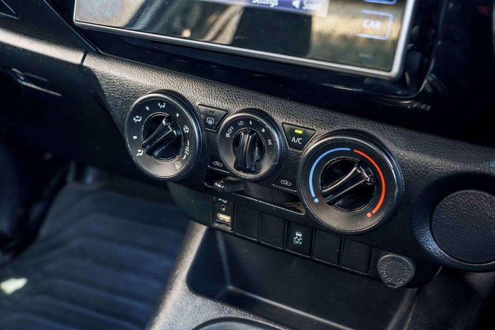 2020 Toyota Hilux Workmate