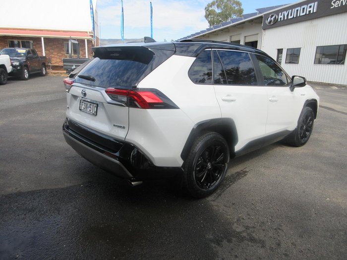 2024 Toyota RAV4 XSE