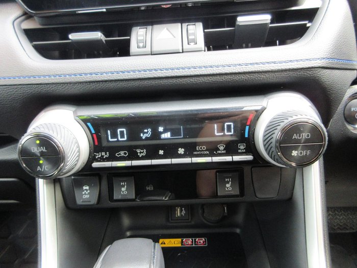 2024 Toyota RAV4 XSE