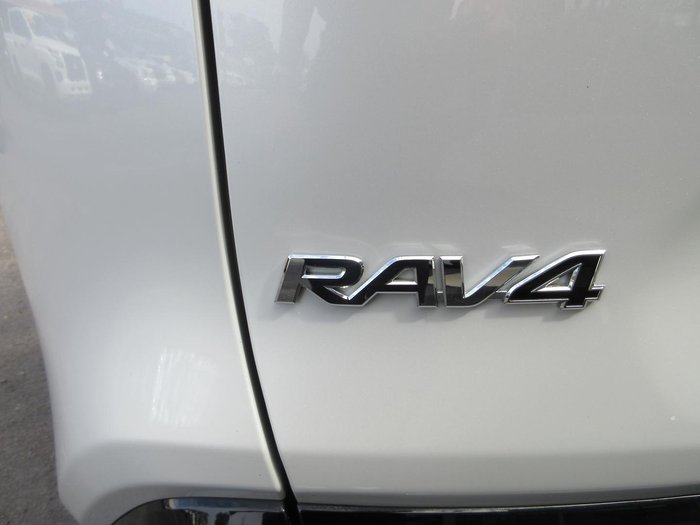 2024 Toyota RAV4 XSE