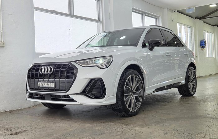 2022 Audi Q3 40 TFSI S line