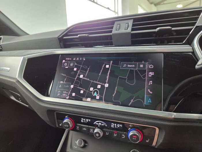 2022 Audi Q3 40 TFSI S line