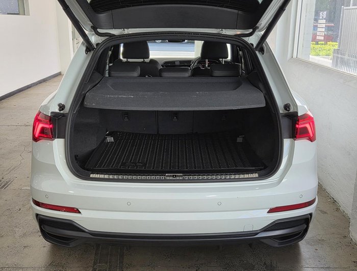 2022 Audi Q3 40 TFSI S line