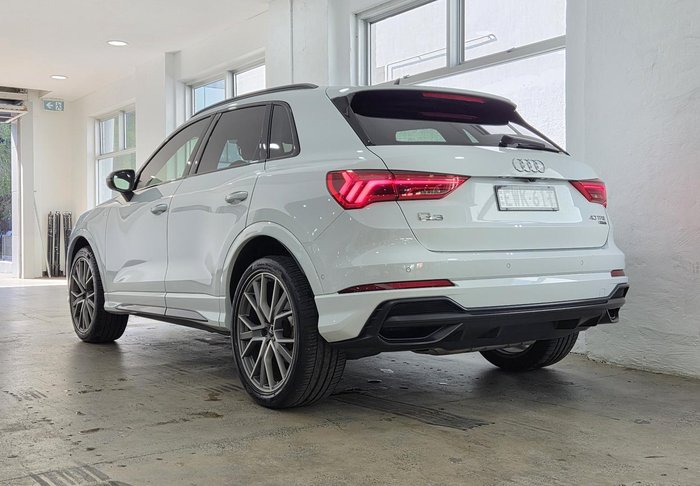 2022 Audi Q3 40 TFSI S line