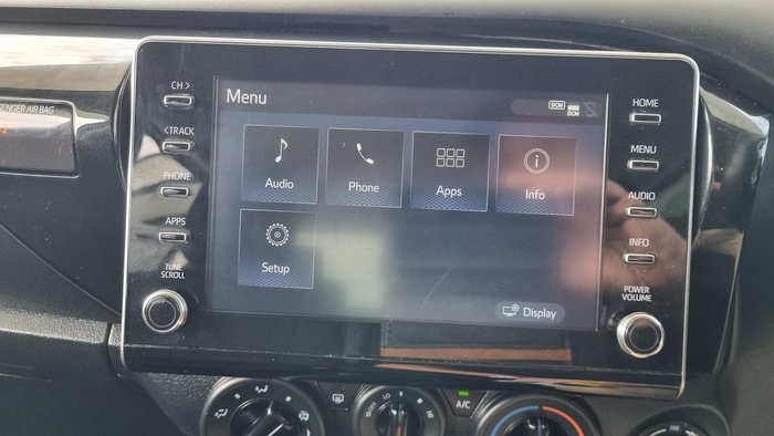 2022 Toyota Hilux SR