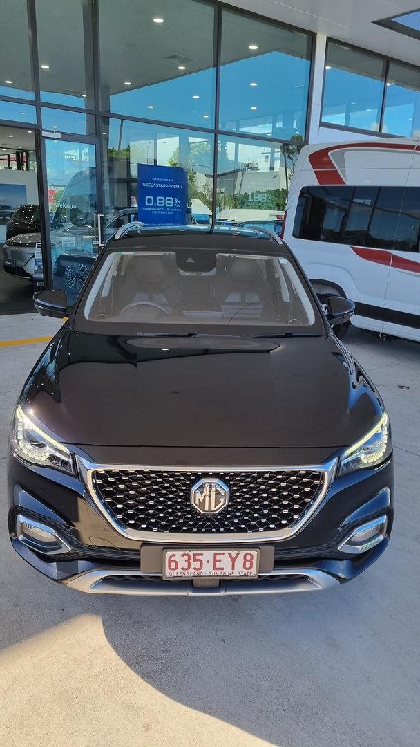 2022 MG HS