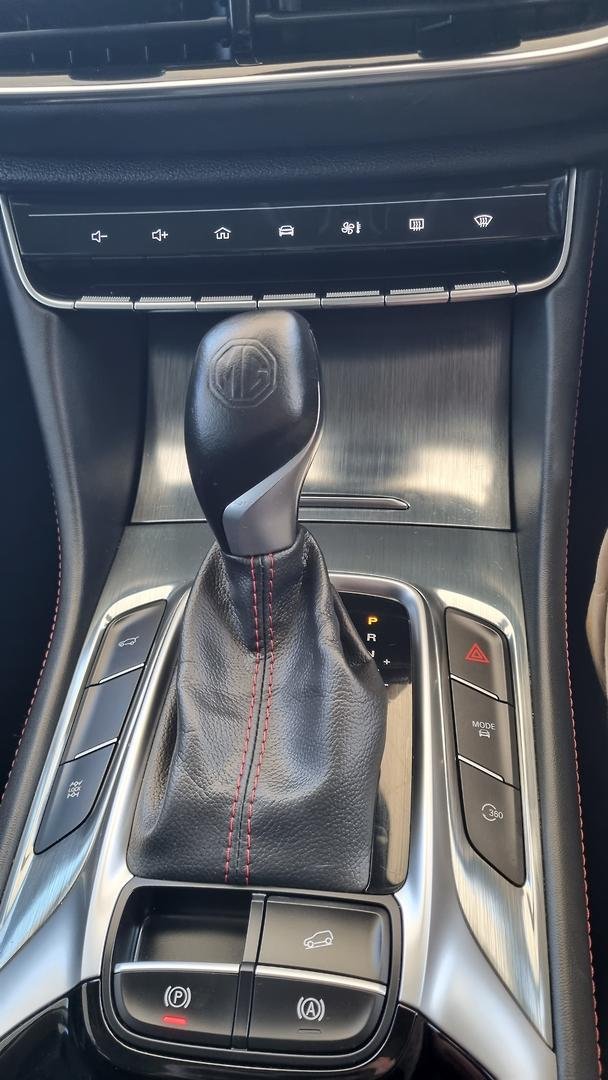 2022 MG HS Excite X