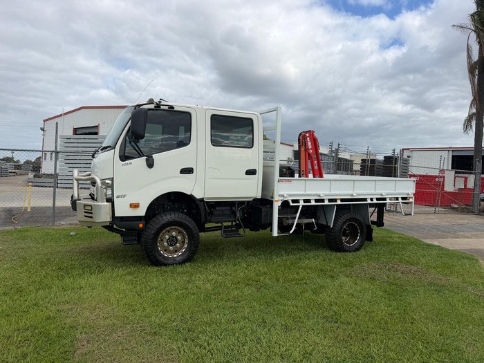 2018 Hino 300 Series 817 White