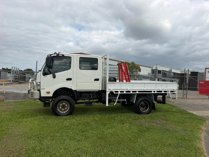 2018 Hino 300 Series 817 White