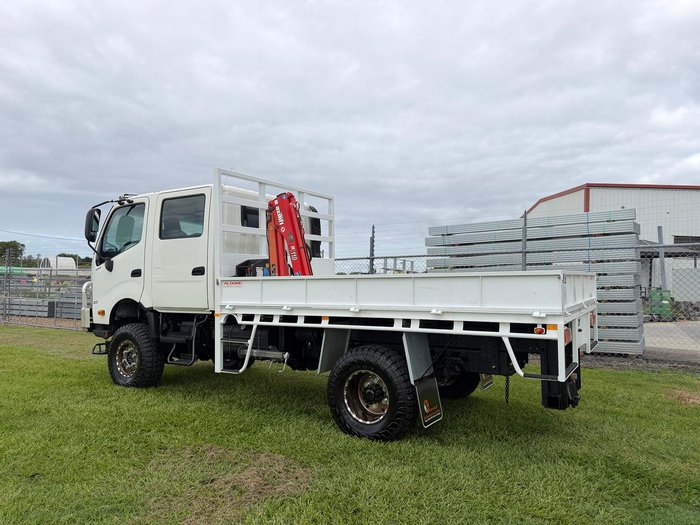 2018 Hino 300 Series 817 White