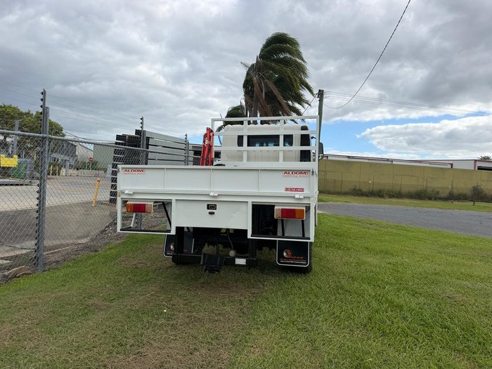 2018 Hino 300 Series 817 White