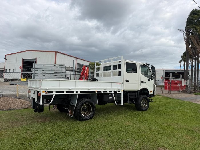 2018 Hino 300 Series 817 White