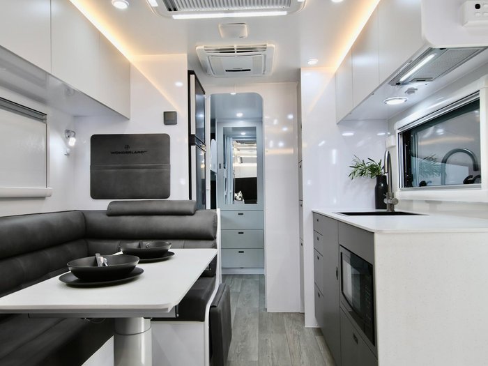 2026 Wonderland RV Xtr 1906Ew.F3