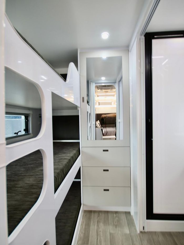 2026 Wonderland RV Xtr 1906Ew.F3