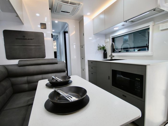 2026 Wonderland RV Xtr 1906Ew.F3