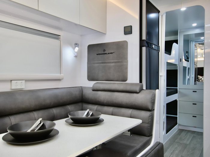 2026 Wonderland RV Xtr 1906Ew.F3