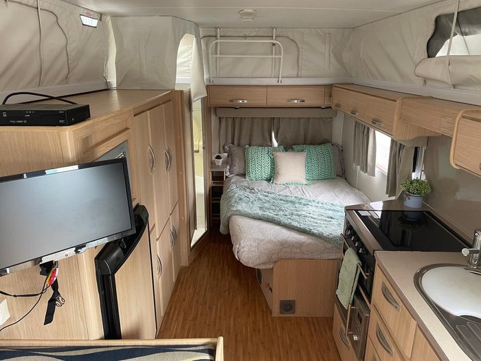 2011 Jayco Discovery - Pop Top