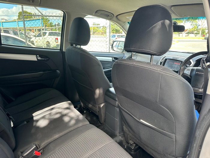 2017 Isuzu MU-X LS-U MY17 4x2 Titanium Silver