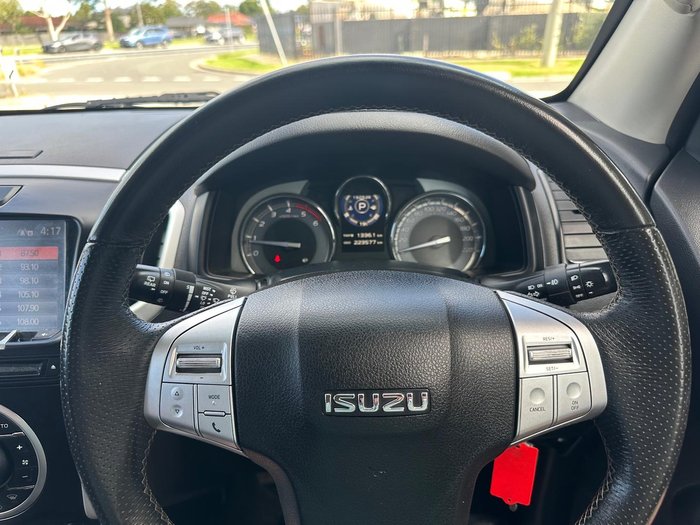 2017 Isuzu MU-X LS-U MY17 4x2 Titanium Silver
