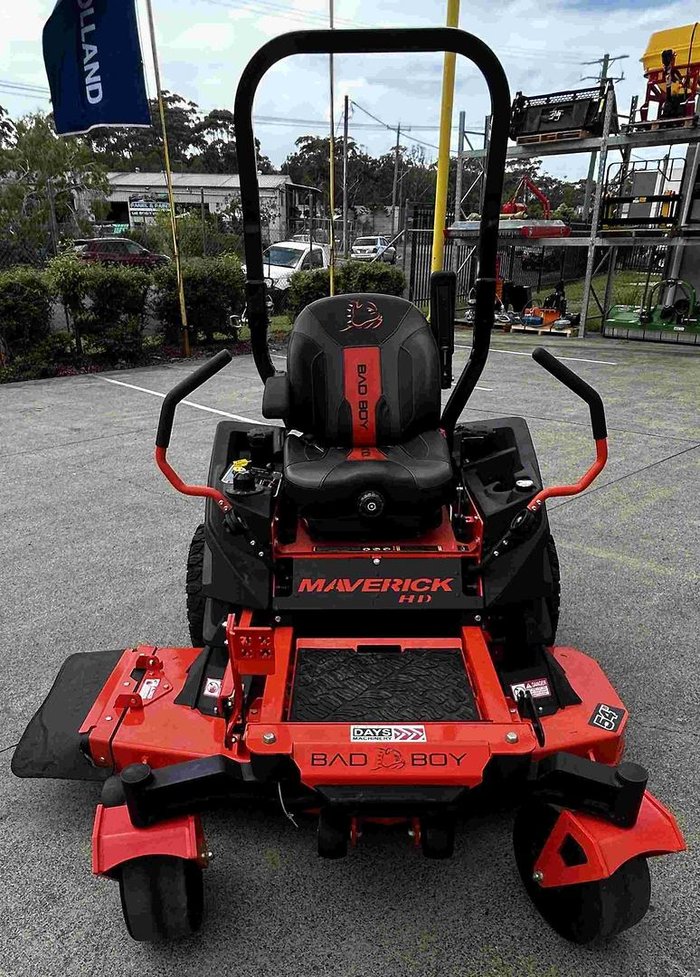 2023 BAD BOY Maverick HD Zero Turn Mower C/W 54in Deck ORANGE