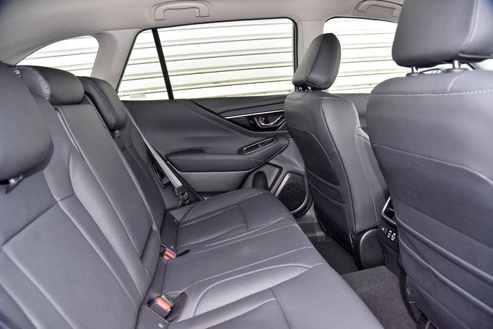 2025 Subaru Outback AWD Touring XT