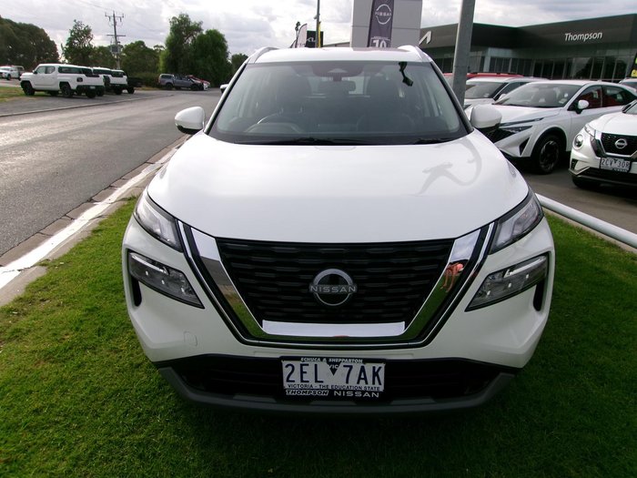 2025 Nissan X-TRAIL ST