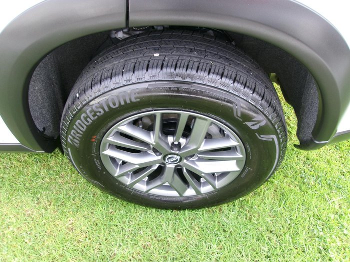 2025 Nissan X-TRAIL ST