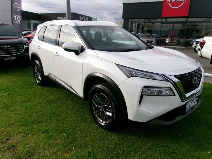 2025 Nissan X-TRAIL ST