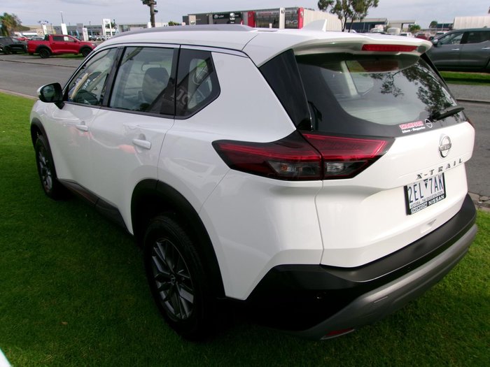 2025 Nissan X-TRAIL ST