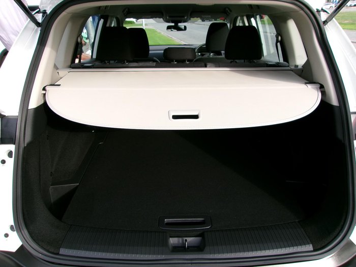 2025 Nissan X-TRAIL ST