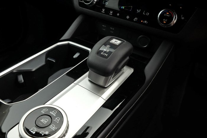 2026 Mitsubishi Outlander LS