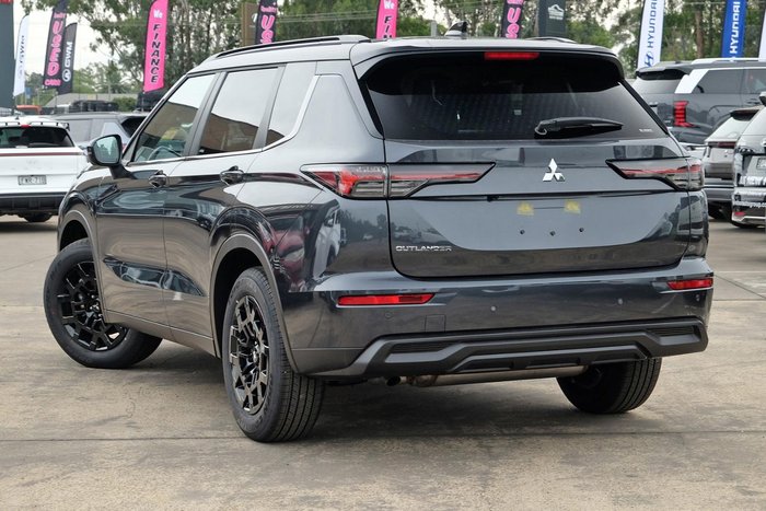 2026 Mitsubishi Outlander LS