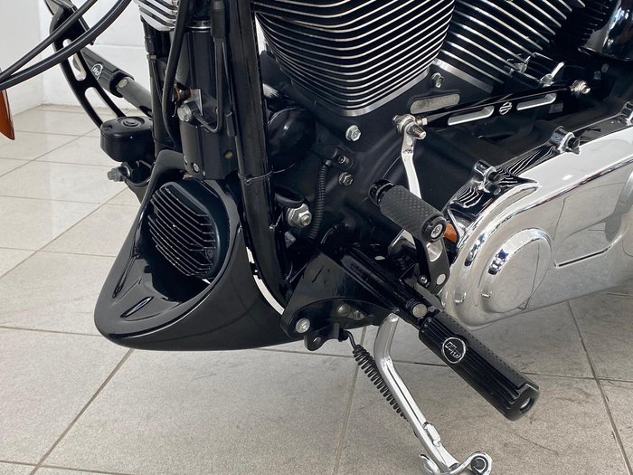 2014 Harley-Davidson Breakout 103 (FXSB) Softail Orange