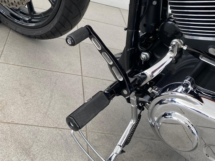 2014 Harley-Davidson Breakout 103 (FXSB) Softail Orange