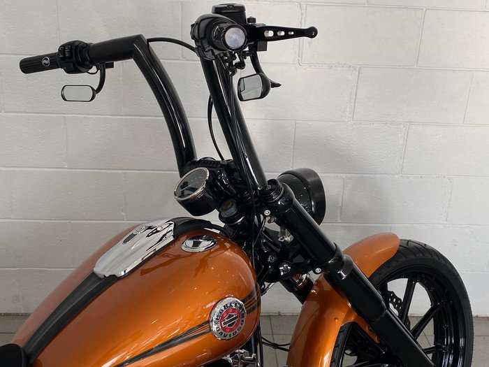 2014 Harley-Davidson Breakout 103 (FXSB) Softail Orange
