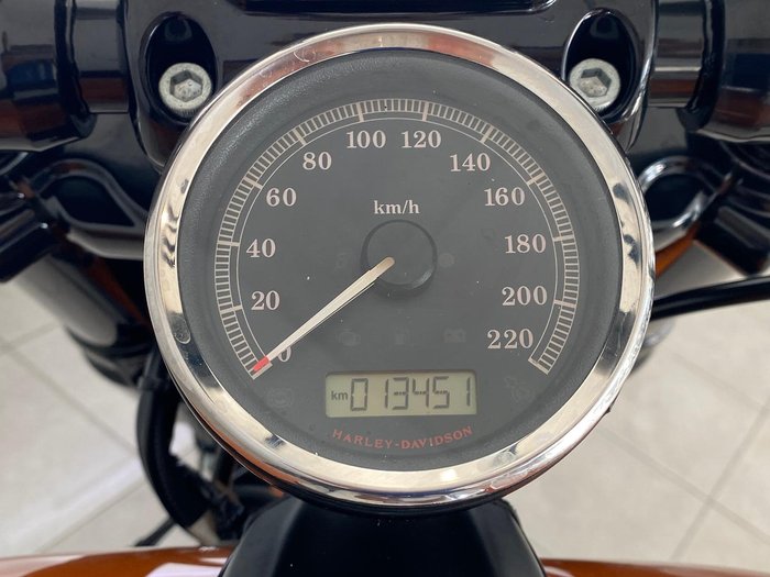 2014 Harley-Davidson Breakout 103 (FXSB) Softail Orange