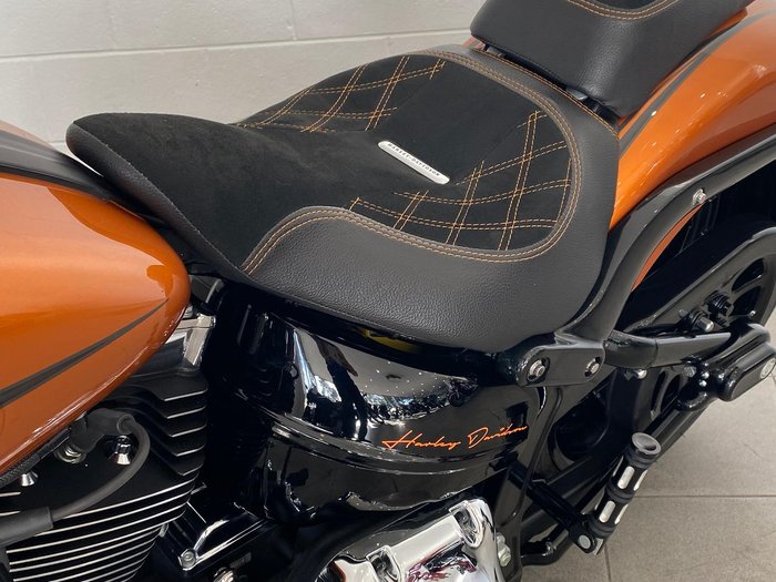 2014 Harley-Davidson Breakout 103 (FXSB) Softail Orange