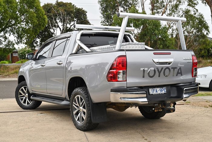 2016 Toyota Hilux SR5