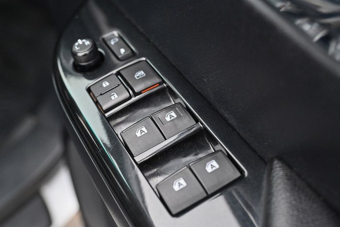 2016 Toyota Hilux SR5