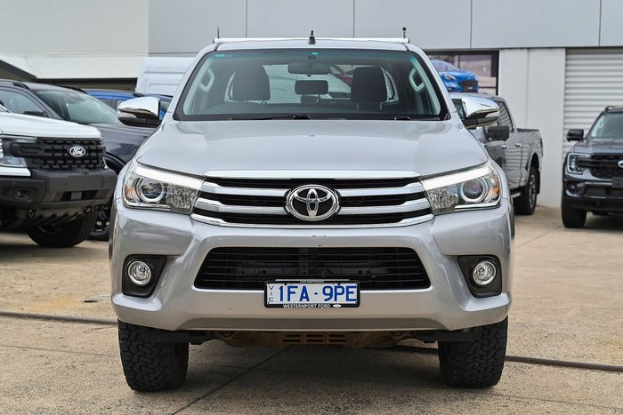 2016 Toyota Hilux SR5