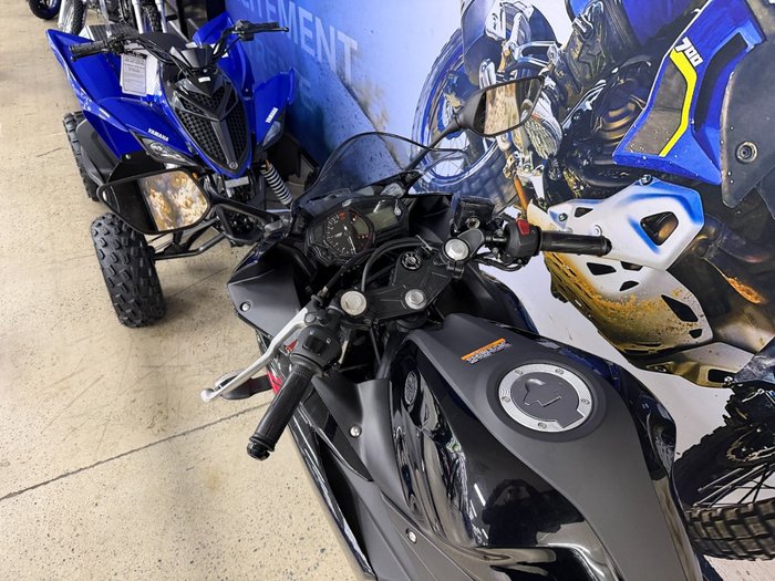 2015 Yamaha YZF-R3 BLACK