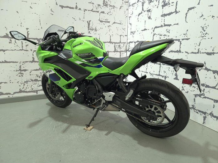 2026 Kawasaki Ninja 650L (LAMS) ABS Ninja Green