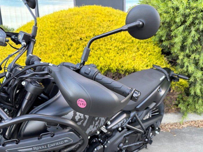 2026 Royal Enfield HIMALAYAN 450 MANA BLACK