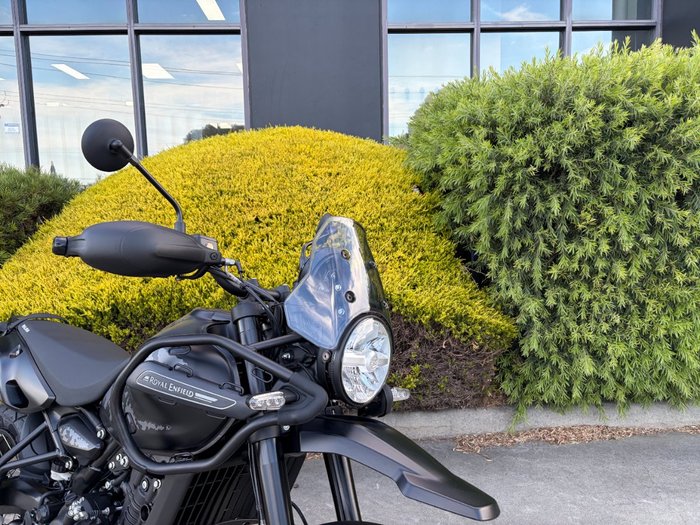 2026 Royal Enfield HIMALAYAN 450 MANA BLACK