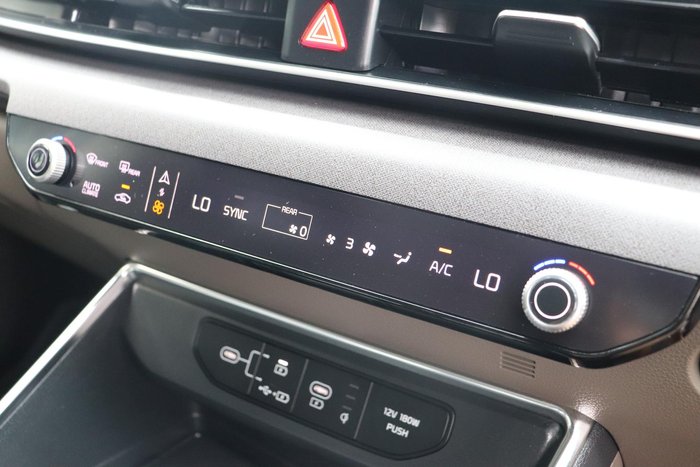 2024 Kia Carnival GT-Line Lite