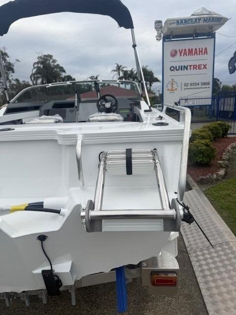 2026 QUINTREX 450 Fishabout
