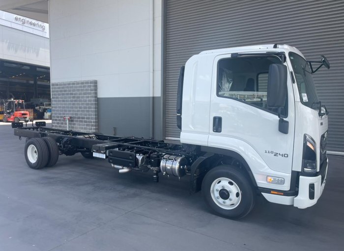 2025 Isuzu Frd 110-240 Am R52