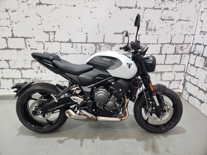 2026 Triumph Trident 660 Trident White