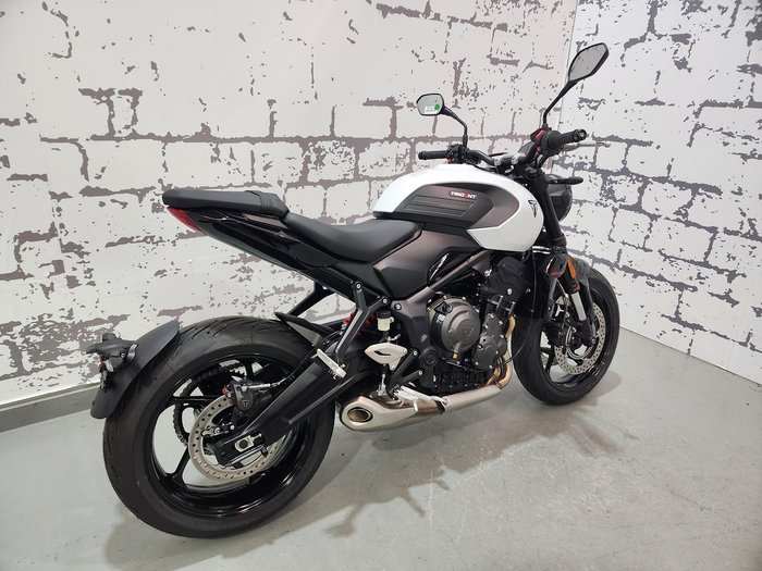 2026 Triumph Trident 660 Trident White