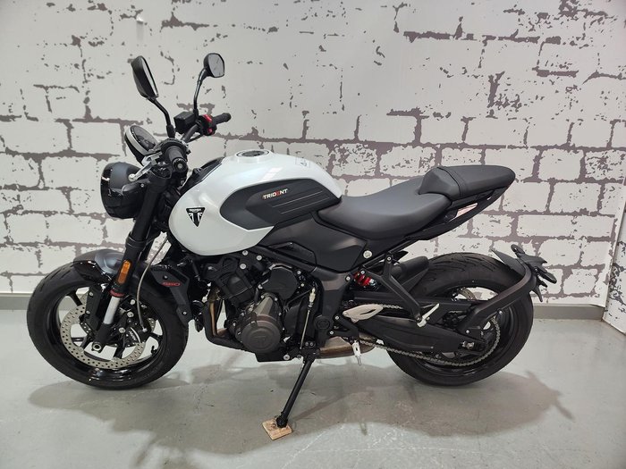 2026 Triumph Trident 660 Trident White